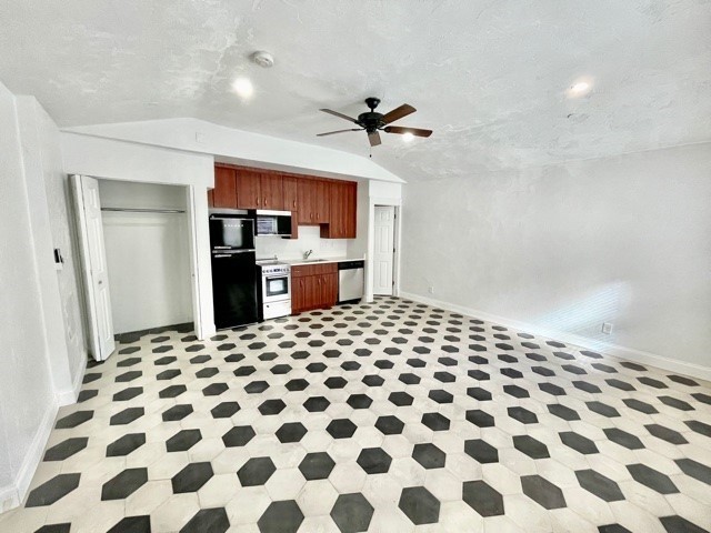 223 Endicott, Boston, Massachusetts, 2 Rooms Rooms,1 BathroomBathrooms,Residential Lease,For Rent,Endicott,73417059