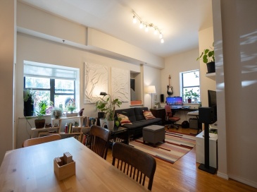 69 Harvey St, Cambridge, Massachusetts, 3 Bedrooms Bedrooms, 6 Rooms Rooms,2 BathroomsBathrooms,Residential Lease,For Rent,Harvey St,73416766