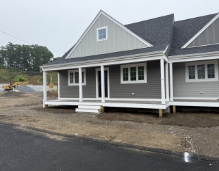 14 Glacier Path, Middleboro, Massachusetts, 2 Bedrooms Bedrooms, 6 Rooms Rooms,1 BathroomBathrooms,Residential Lease,For Rent,Glacier Path,73418171