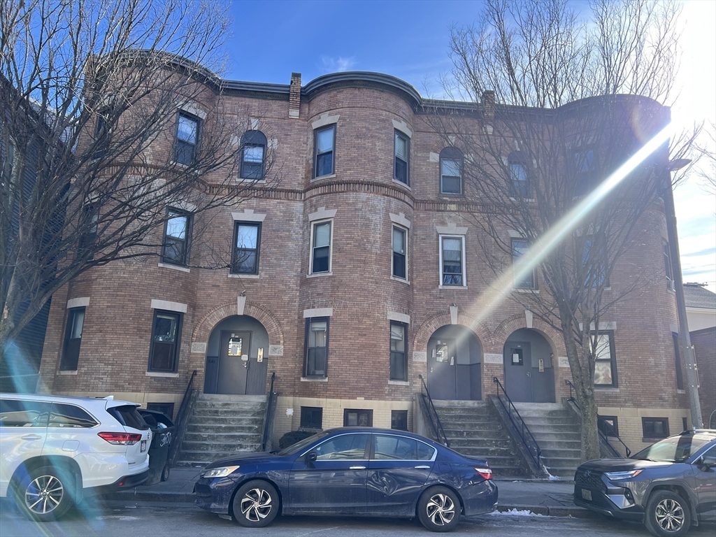 3150 Washington St, Boston, Massachusetts, 3 Bedrooms Bedrooms, 5 Rooms Rooms,1.5 BathroomsBathrooms,Residential Lease,For Rent,Washington St,73359134