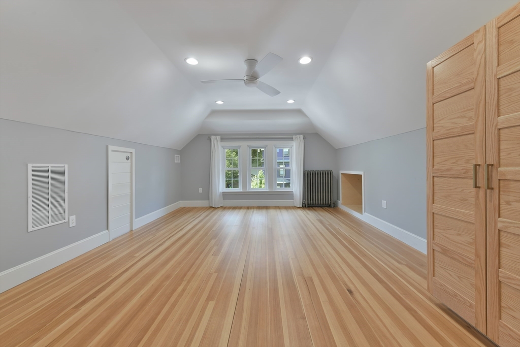 25 Primrose Street, Boston, Massachusetts, 3 Bedrooms Bedrooms, 8 Rooms Rooms,2 BathroomsBathrooms,Residential Lease,For Rent,Primrose Street,73418665