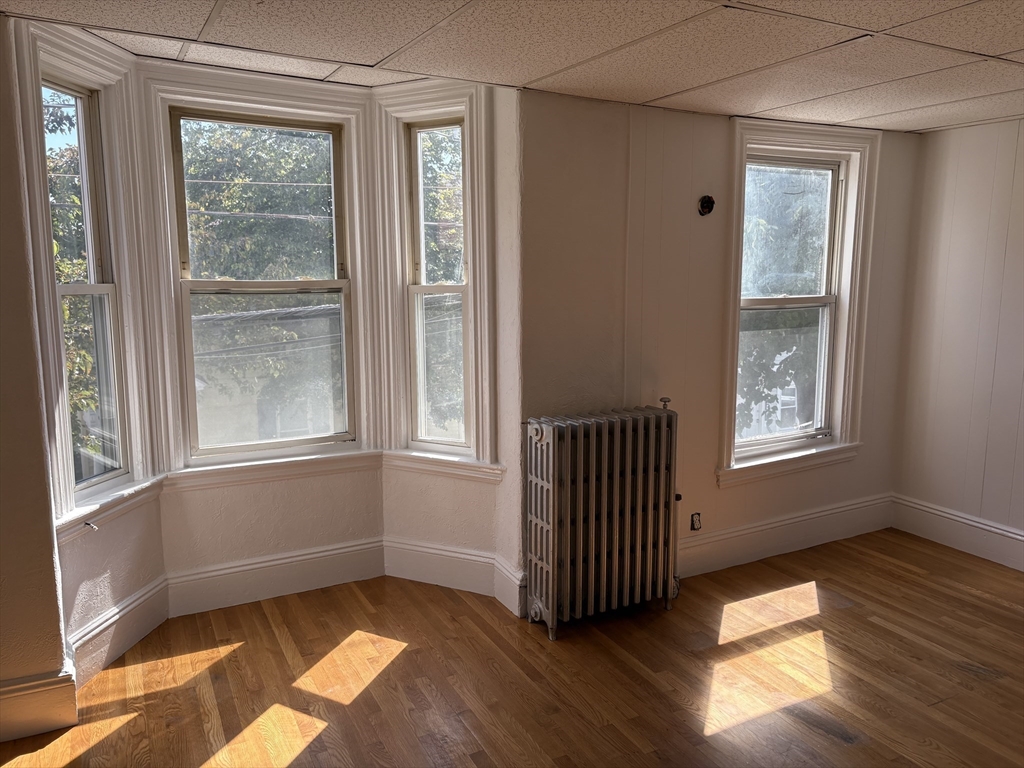 338 Spruce Street, Chelsea, Massachusetts, 1 Bedroom Bedrooms, 2 Rooms Rooms,1 BathroomBathrooms,Residential Lease,For Rent,Spruce Street,73419228