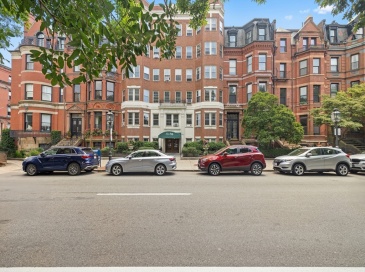 250 Commonwealth Ave, Boston, Massachusetts, 3 Bedrooms Bedrooms, 5 Rooms Rooms,1.5 BathroomsBathrooms,Residential Lease,For Rent,Commonwealth Ave,73419264 250 Commonwealth Ave, Boston, Massachusetts, 3 Bedrooms Bedrooms, 5 Rooms Rooms,1.5 BathroomsBathrooms,Residential Lease,For Rent,Commonwealth Ave,73419264