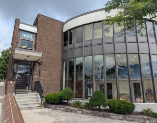 1895 Centre St, Boston, Massachusetts, ,Commercial Lease,For Rent,Centre St,73419449