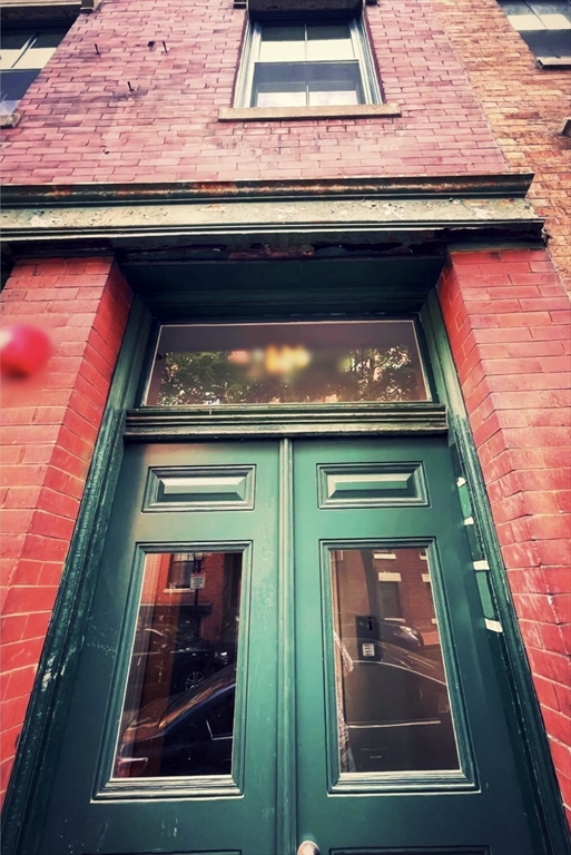 18 Grove Street, Boston, Massachusetts, 1 Bedroom Bedrooms, 3 Rooms Rooms,1 BathroomBathrooms,Residential Lease,For Rent,Grove Street,73419684