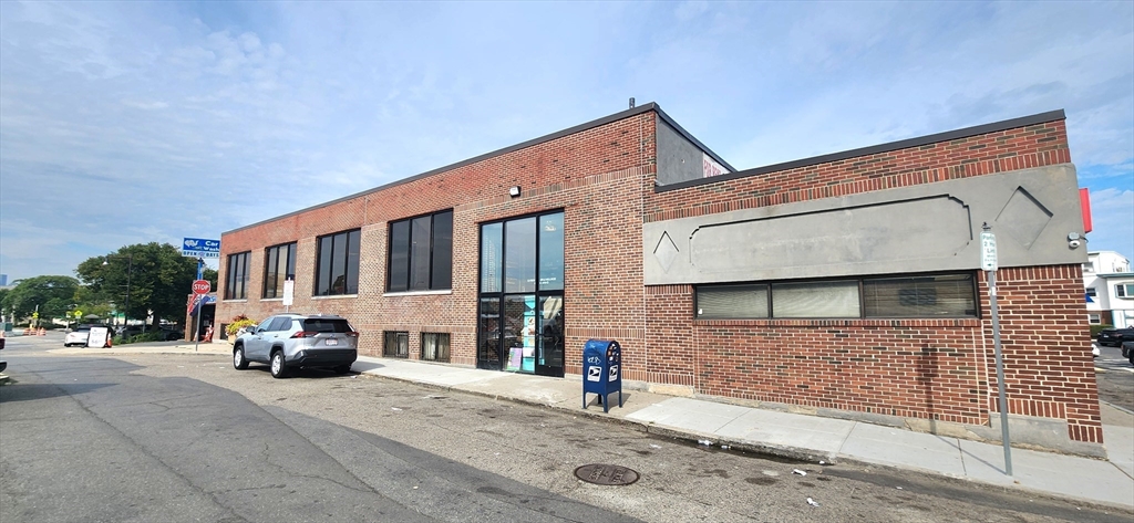 464 Bremen, Boston, Massachusetts, ,Commercial Lease,For Rent,Bremen,73419735