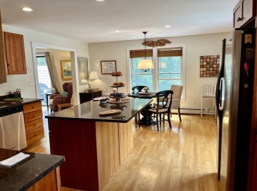 124 Mount Pleasant Ave, Gloucester, Massachusetts, 2 Bedrooms Bedrooms, 6 Rooms Rooms,1.5 BathroomsBathrooms,Residential Lease,For Rent,Mount Pleasant Ave,73420837