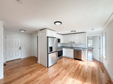 232 Lynnfield St, Lynn, Massachusetts, 3 Bedrooms Bedrooms, 7 Rooms Rooms,2 BathroomsBathrooms,Residential Lease,For Rent,Lynnfield St,73421027