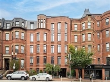 424 Massachusetts Ave, Boston, Massachusetts, 2 Bedrooms Bedrooms, 4 Rooms Rooms,2 BathroomsBathrooms,Residential Lease,For Rent,Massachusetts Ave,73421161