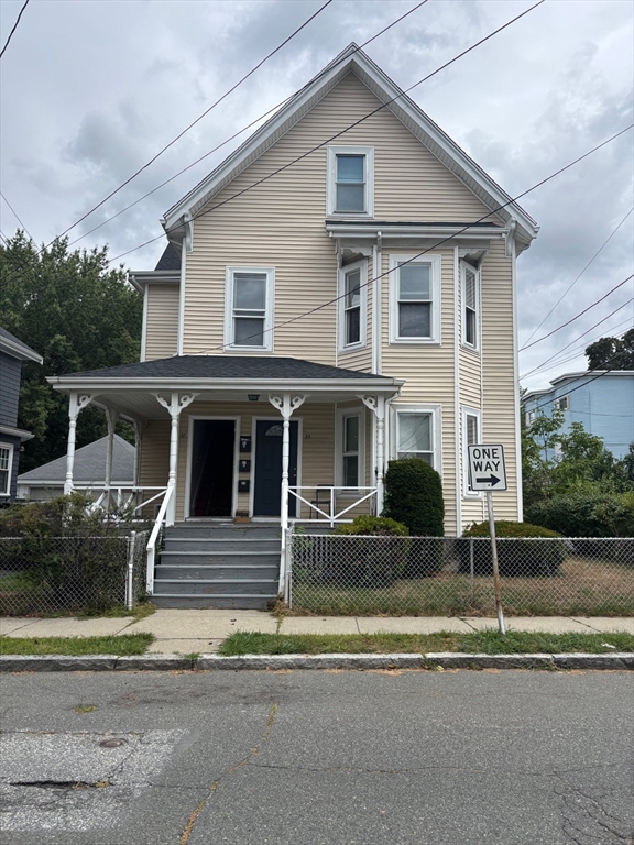 37 Almont Street, Medford, Massachusetts, 1 Bedroom Bedrooms, 6 Rooms Rooms,1 BathroomBathrooms,Residential Lease,For Rent,Almont Street,73421182