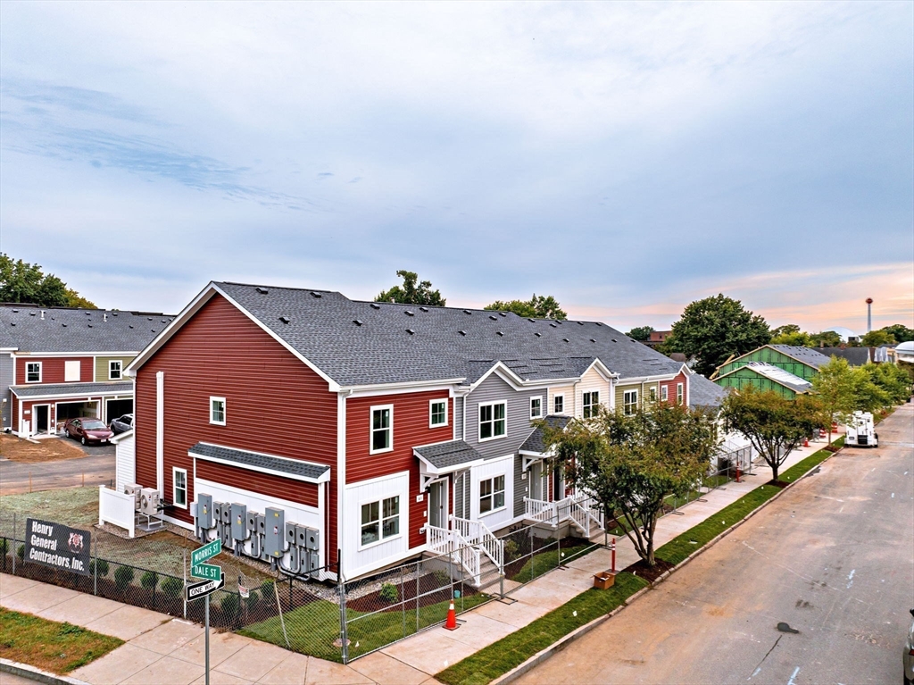 43 Morris Street, Springfield, Massachusetts, 2 Bedrooms Bedrooms, 6 Rooms Rooms,1.5 BathroomsBathrooms,Residential,For Sale,Morris Street,73302326