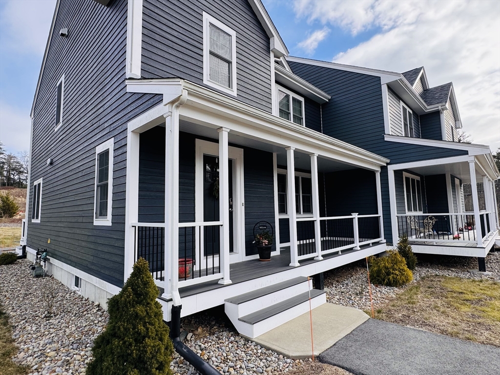 6 Glacier Path, Middleboro, Massachusetts, 3 Bedrooms Bedrooms, 6 Rooms Rooms,2.5 BathroomsBathrooms,Residential Lease,For Rent,Glacier Path,73421413