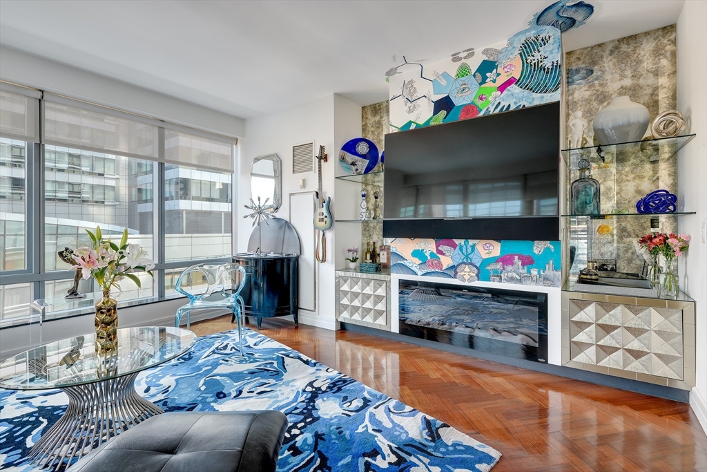 1 Avery St, Boston, Massachusetts, 2 Bedrooms Bedrooms, 4 Rooms Rooms,2 BathroomsBathrooms,Residential Lease,For Rent,Avery St,73421384