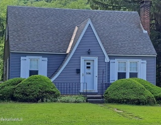 198 Howland Avenue, Adams, Massachusetts, 3 Bedrooms Bedrooms, 6 Rooms Rooms,1 BathroomBathrooms,Residential,For Sale,Howland Avenue,73383181