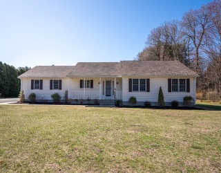 282 Loudville Road, Easthampton, Massachusetts, 3 Bedrooms Bedrooms, 6 Rooms Rooms,2 BathroomsBathrooms,Residential,For Sale,Loudville Road,73342742