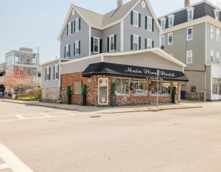 940 S Main St, Fall River, Massachusetts, ,Commercial Sale,For Sale,S Main St,73364867