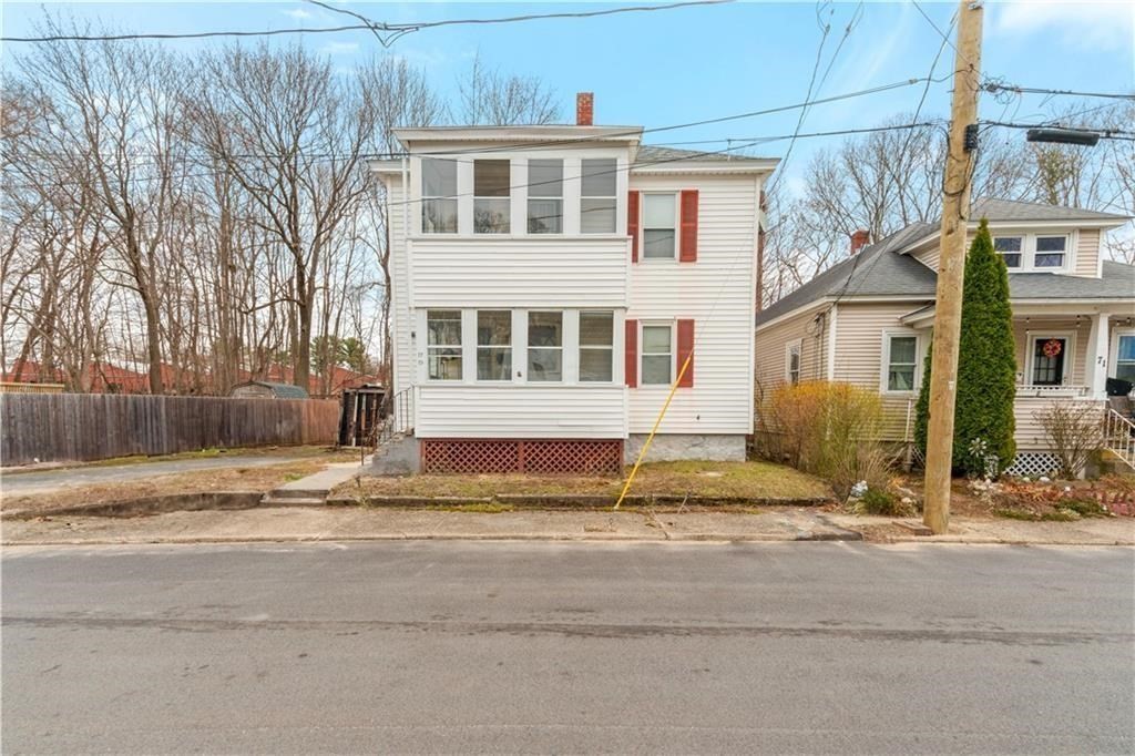 75 Winthrop Ave, West Warwick, Rhode Island, 4 Bedrooms Bedrooms, 10 Rooms Rooms,2 BathroomsBathrooms,Residential Income,For Sale,Winthrop Ave,73386529
