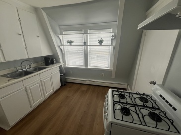 21 Harbor, Salem, Massachusetts, 1 Bedroom Bedrooms, 2 Rooms Rooms,1 BathroomBathrooms,Residential Lease,For Rent,Harbor,73399336 21 Harbor, Salem, Massachusetts, 1 Bedroom Bedrooms, 2 Rooms Rooms,1 BathroomBathrooms,Residential Lease,For Rent,Harbor,73399336