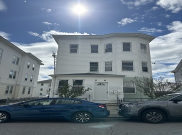 38 Larch St, Pawtucket, Rhode Island, 2 Bedrooms Bedrooms, 5 Rooms Rooms,1 BathroomBathrooms,Residential Lease,For Rent,Larch St,73403421