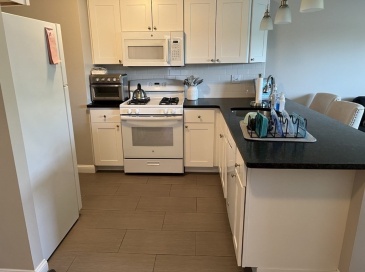559 Willard Street, Quincy, Massachusetts, 1 Bedroom Bedrooms, 3 Rooms Rooms,1 BathroomBathrooms,Residential Lease,For Rent,Willard Street,73398485