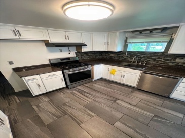 132 Miller Street, Springfield, Massachusetts, 4 Bedrooms Bedrooms, 8 Rooms Rooms,1.5 BathroomsBathrooms,Residential Lease,For Rent,Miller Street,73398223