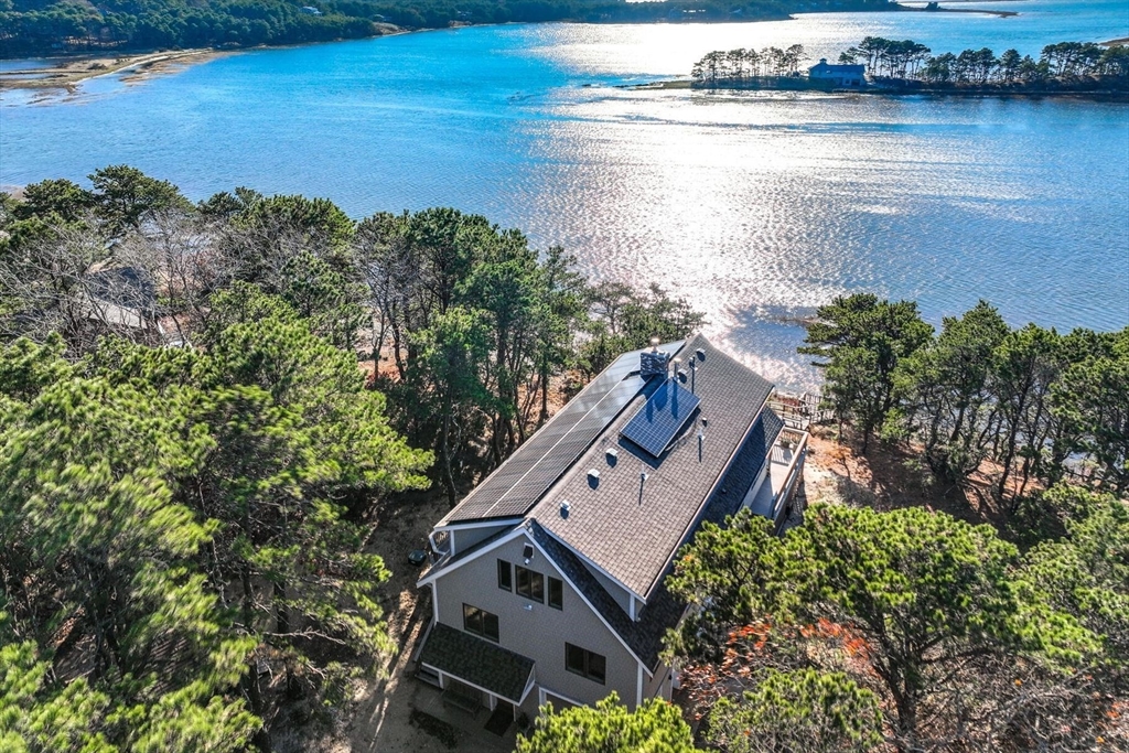 20 First Avenue, Wellfleet, Massachusetts, 5 Bedrooms Bedrooms, 8 Rooms Rooms,3.5 BathroomsBathrooms,Residential,For Sale,First Avenue,73314794