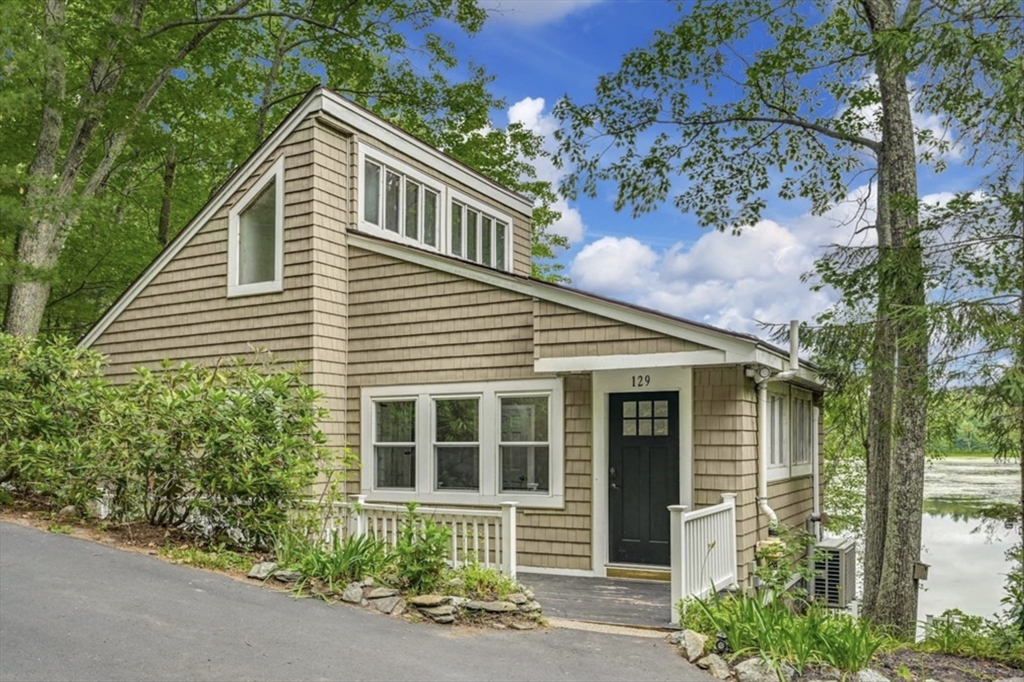 129 Rocky Pond Rd., Boylston, Massachusetts, 3 Bedrooms Bedrooms, 5 Rooms Rooms,2 BathroomsBathrooms,Residential Lease,For Rent,Rocky Pond Rd.,73403111