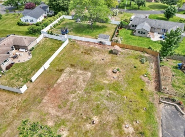 Lot 36 Terry Drive, Longmeadow, Massachusetts, ,Land,For Sale,Terry Drive,73386478