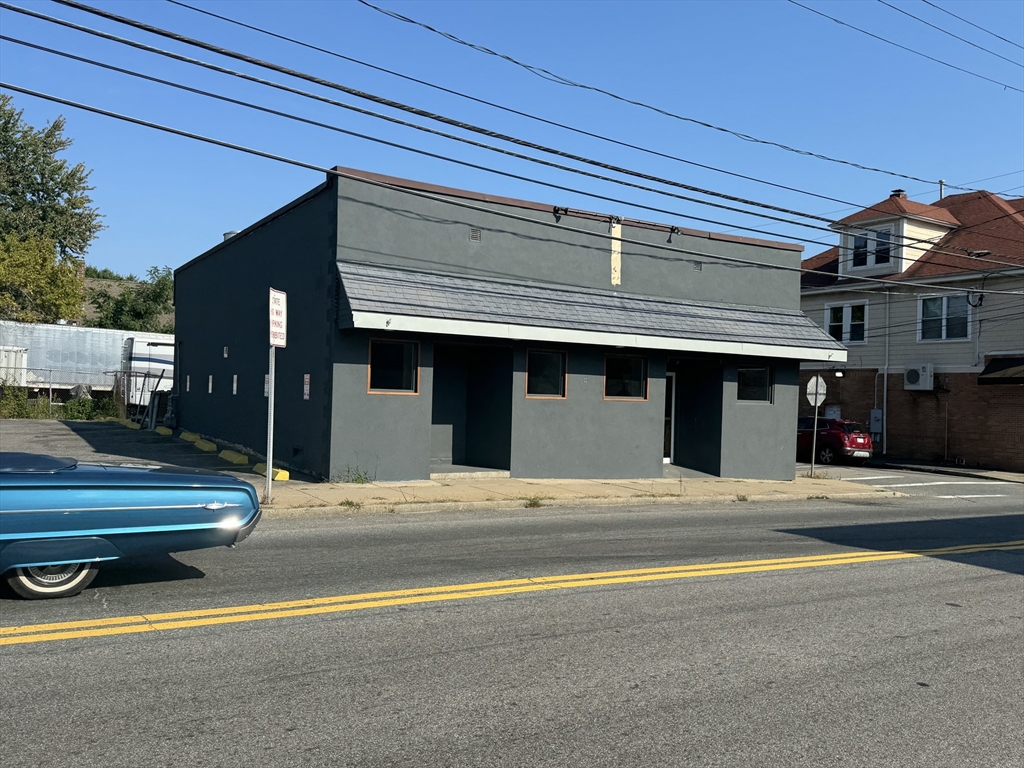 164-166 S Main St, Acushnet, Massachusetts, ,Commercial Sale,For Sale,S Main St,73306686