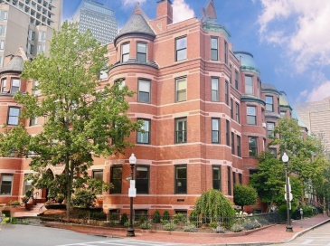 12 Cumberland St, Boston, Massachusetts, 2 Bedrooms Bedrooms, 5 Rooms Rooms,2 BathroomsBathrooms,Residential Lease,For Rent,Cumberland St,73414036
