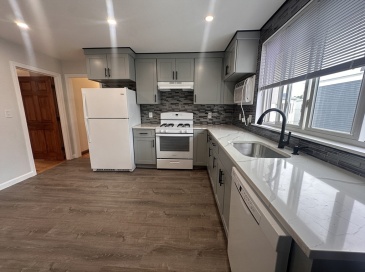 253 Elm St, Cambridge, Massachusetts, 3 Bedrooms Bedrooms, 6 Rooms Rooms,1 BathroomBathrooms,Residential Lease,For Rent,Elm St,73413550