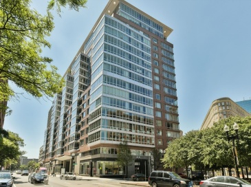 1 Charles Street South, Boston, Massachusetts, 1 Bedroom Bedrooms, 3 Rooms Rooms,1.5 BathroomsBathrooms,Residential,For Sale,Charles Street South,73344336