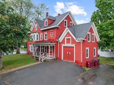 22 Webster Street, Middleboro, Massachusetts, 9 Bedrooms Bedrooms, 18 Rooms Rooms,3 BathroomsBathrooms,Residential Income,For Sale,Webster Street,73398271