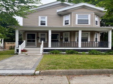 19 Summer, Wakefield, Massachusetts, 2 Bedrooms Bedrooms, 4 Rooms Rooms,1 BathroomBathrooms,Residential Lease,For Rent,Summer,73387824