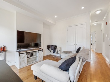 668 Massachusetts Ave, Boston, Massachusetts, 2 Bedrooms Bedrooms, 5 Rooms Rooms,1 BathroomBathrooms,Residential Lease,For Rent,Massachusetts Ave,73400225