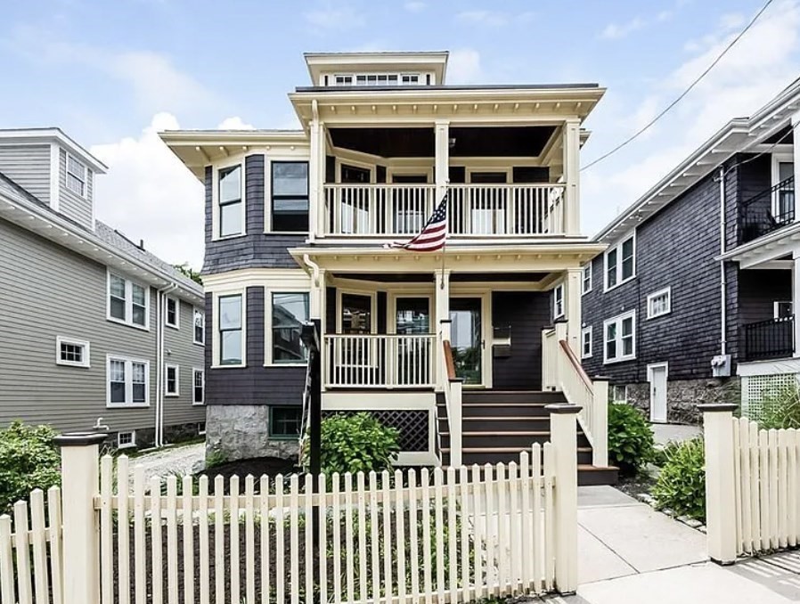 34 South Munroe Terrace, Boston, Massachusetts, 3 Bedrooms Bedrooms, 6 Rooms Rooms,2 BathroomsBathrooms,Residential Lease,For Rent,South Munroe Terrace,73410536