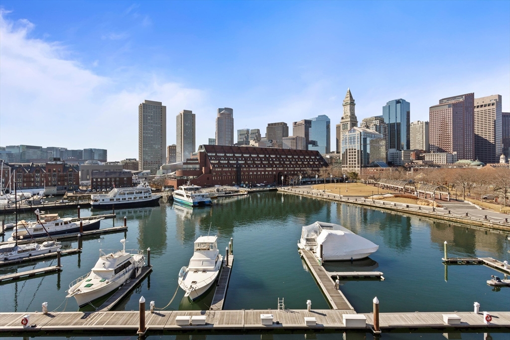 51 Commercial Wharf, Boston, Massachusetts, 2 Bedrooms Bedrooms, 8 Rooms Rooms,2 BathroomsBathrooms,Residential,For Sale,Commercial Wharf,73346395