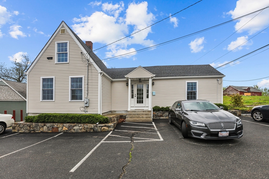 208 Taunton Ave, Seekonk, Massachusetts, ,Commercial Sale,For Sale,Taunton Ave,73371217