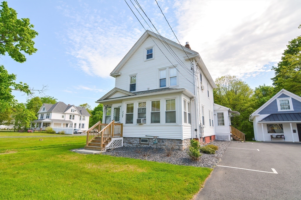 117 Worcester St, West Boylston, Massachusetts, 3 Bedrooms Bedrooms, 12 Rooms Rooms,2 BathroomsBathrooms,Residential Income,For Sale,Worcester St,73390127