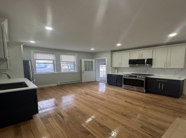 54 Hebron Ave, Attleboro, Massachusetts, 2 Bedrooms Bedrooms, 4 Rooms Rooms,1 BathroomBathrooms,Residential Lease,For Rent,Hebron Ave,73411475