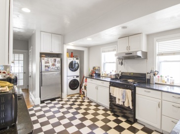 17 Allen Street, Cambridge, Massachusetts, 5 Bedrooms Bedrooms, 8 Rooms Rooms,3 BathroomsBathrooms,Residential Lease,For Rent,Allen Street,73408050