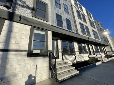 60 Shirley Ave, Revere, Massachusetts, 1 Bedroom Bedrooms, 3 Rooms Rooms,1 BathroomBathrooms,Residential Lease,For Rent,Shirley Ave,73346146