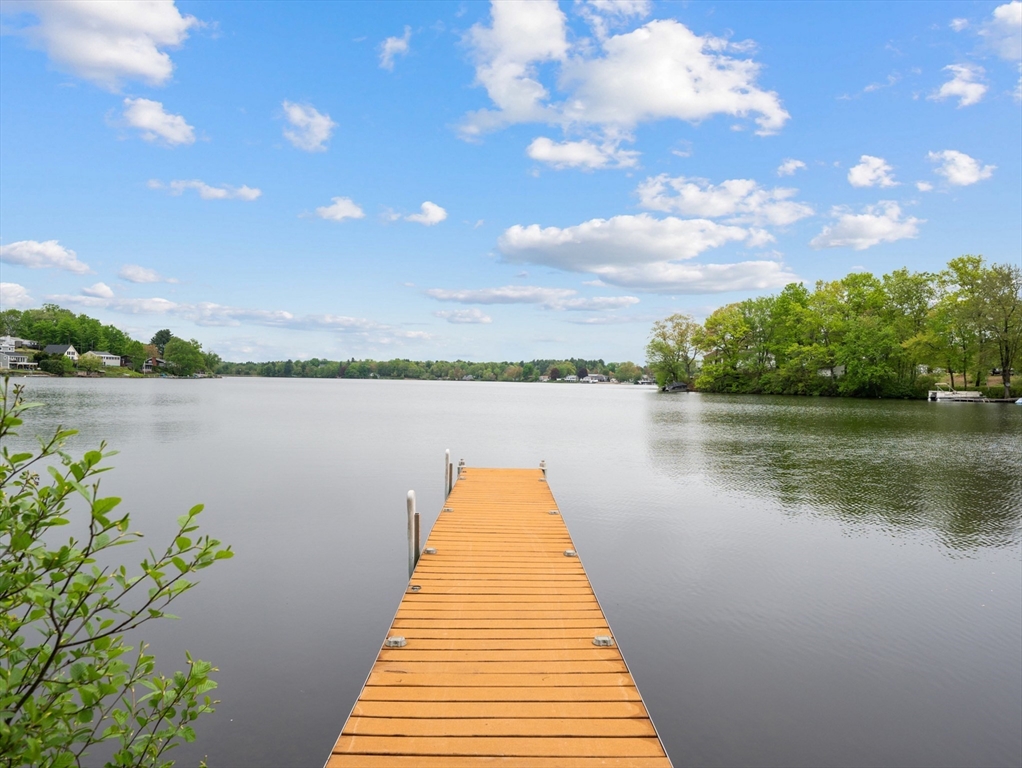 11 Grove Point Rd, Wales, Massachusetts, 3 Bedrooms Bedrooms, 4 Rooms Rooms,1.5 BathroomsBathrooms,Residential,For Sale,Grove Point Rd,73376310