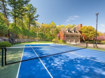 6 Stratford Way, Lincoln, Massachusetts, 5 Bedrooms Bedrooms, 12 Rooms Rooms,5 BathroomsBathrooms,Residential,For Sale,Stratford Way,73332918