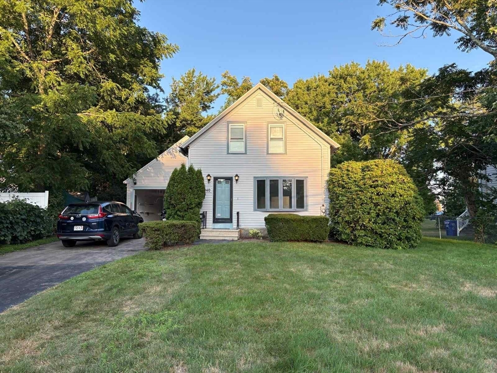 40 Green Street, Milford, Massachusetts, 2 Bedrooms Bedrooms, 5 Rooms Rooms,1 BathroomBathrooms,Residential Lease,For Rent,Green Street,73411235