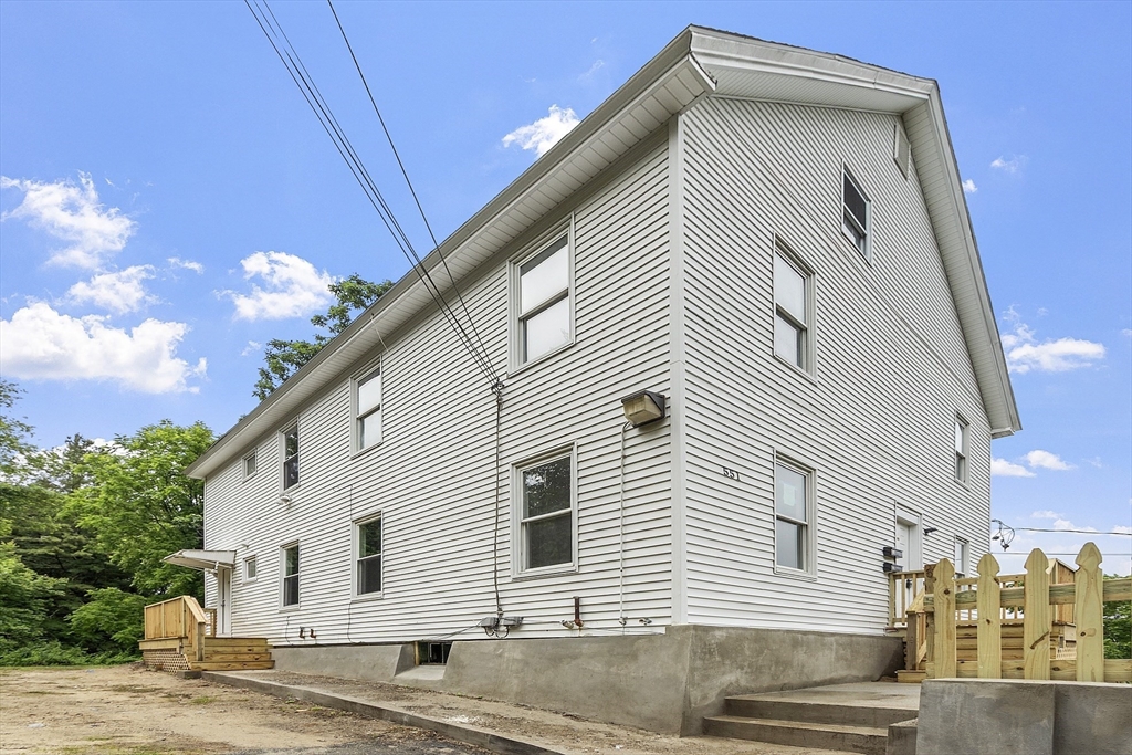 551 Chestnut St, Athol, Massachusetts, 6 Bedrooms Bedrooms, 14 Rooms Rooms,2 BathroomsBathrooms,Residential Income,For Sale,Chestnut St,73393736