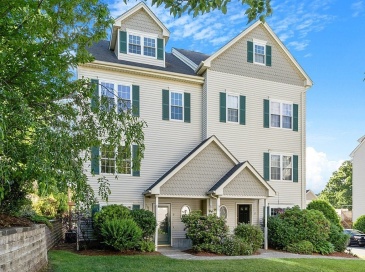 67 N Quinsigamond Ave, Shrewsbury, Massachusetts, 3 Bedrooms Bedrooms, 5 Rooms Rooms,2.5 BathroomsBathrooms,Residential Lease,For Rent,N Quinsigamond Ave,73409433