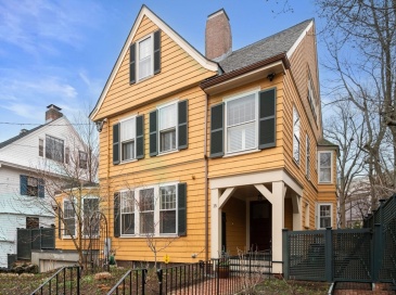 15 Traill Street, Cambridge, Massachusetts, 6 Bedrooms Bedrooms, 11 Rooms Rooms,3.5 BathroomsBathrooms,Residential,For Sale,Traill Street,73349392
