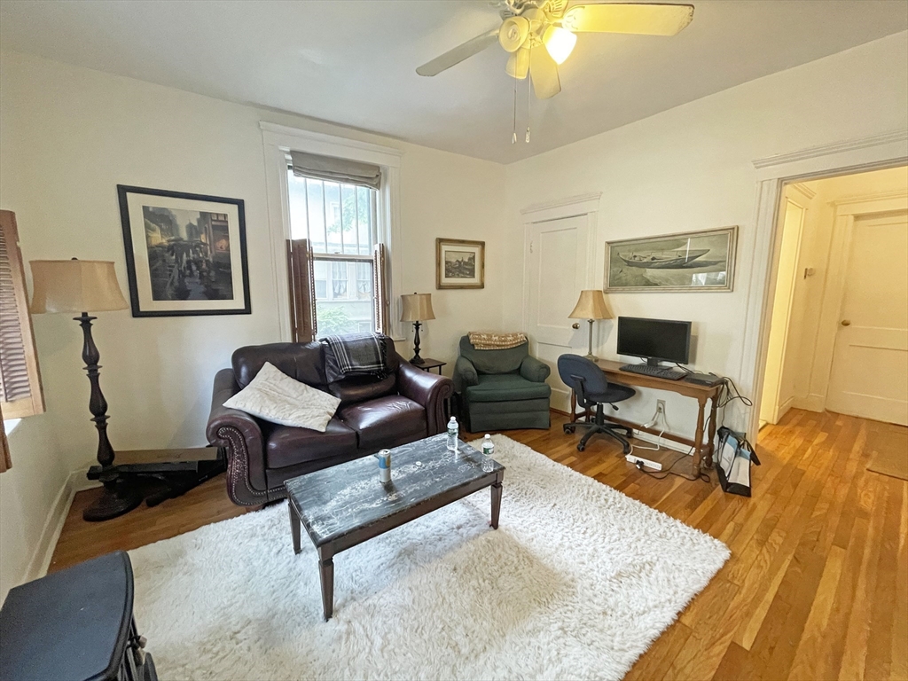 155 Strathmore Rd, Boston, Massachusetts, 1 Bedroom Bedrooms, 3 Rooms Rooms,1 BathroomBathrooms,Residential Lease,For Rent,Strathmore Rd,73407771