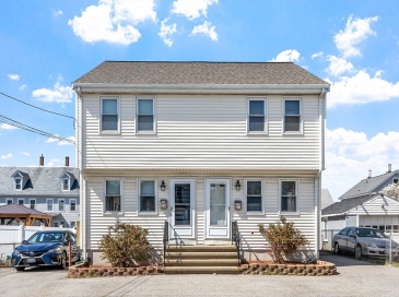 31 Blossom Street, Lowell, Massachusetts, 2 Bedrooms Bedrooms, 5 Rooms Rooms,1.5 BathroomsBathrooms,Residential Lease,For Rent,Blossom Street,73366374